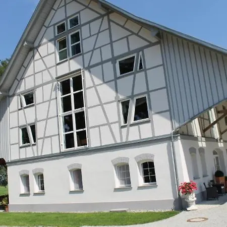 Apartment Mit Grosszuegiger Terrasse Und Blick In *